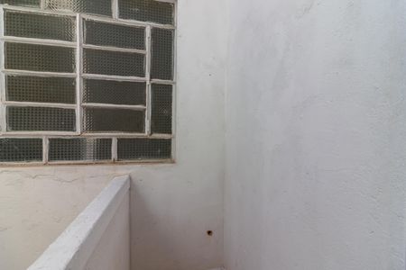 Casa à venda com 60m², 2 quartos e 1 vagaQuintal