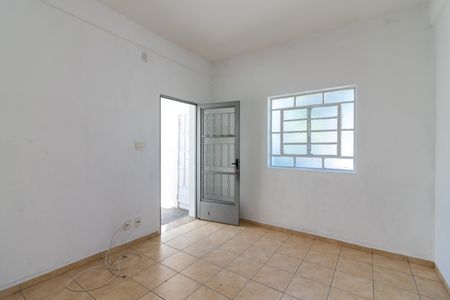Casa à venda com 60m², 2 quartos e 1 vagaSala