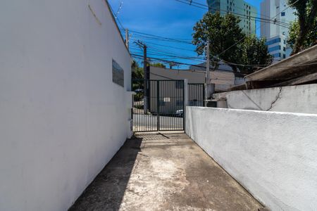 Casa à venda com 60m², 2 quartos e 1 vagaQuintal