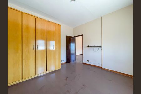 Casa à venda com 300m², 2 quartos e 2 vagas Casa à venda com 300m², 2 quartos e 2 vagasQuarto 1