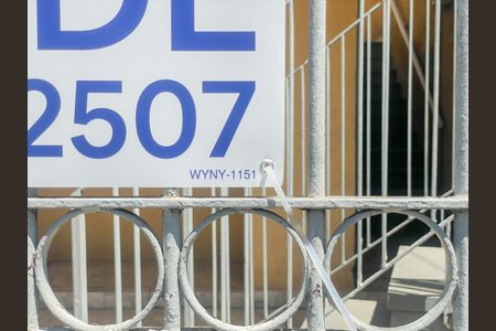 Casa à venda com 300m², 2 quartos e 2 vagas Casa à venda com 300m², 2 quartos e 2 vagasWYNY-1151