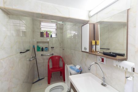 Banheiro de casa para alugar com 1 quarto, 42m² em Itaquera, São Paulo