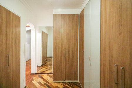 Apartamento à venda com 178m², 3 quartos e 2 vagasCloset/Suíte