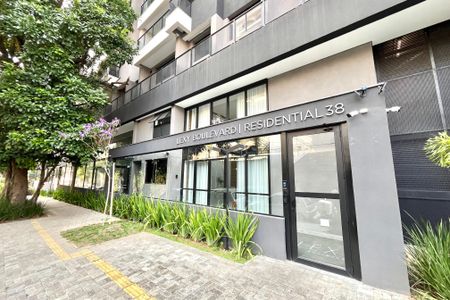 Apartamento para alugar com 68m², 2 quartos e 1 vagaFachada