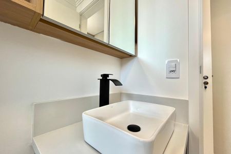 Apartamento para alugar com 68m², 2 quartos e 1 vagaBanheiro da Suíte