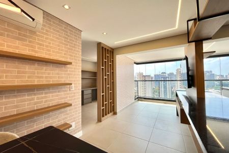 Apartamento para alugar com 68m², 2 quartos e 1 vagaSala