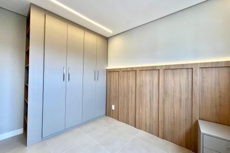 Apartamento para alugar com 68m², 2 quartos e 1 vagaSuite