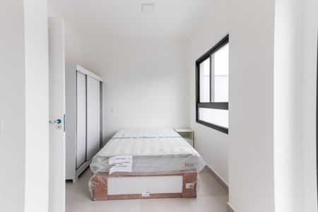 Quarto / Cozinha de kitnet/studio para alugar com 1 quarto, 33m² em Vila Sonia, São Paulo
