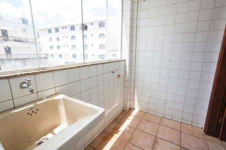 Apartamento para alugar com 100m², 3 quartos e 1 vagaÁrea de Serviço