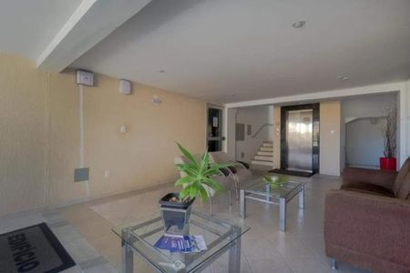 Apartamento à venda com 190m², 4 quartos e 3 vagasFoto 02