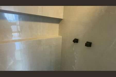 Apartamento à venda com 98m², 3 quartos e 1 vagaBanheiro do Quarto 2