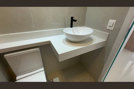Apartamento à venda com 98m², 3 quartos e 1 vagaBanheiro do Quarto 2