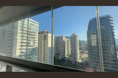 Apartamento à venda com 98m², 3 quartos e 1 vagaVaranda