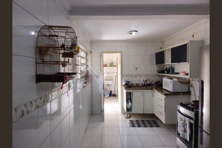 Casa à venda com 134m², 3 quartos e 2 vagasCozinha 