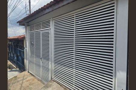 Casa à venda com 134m², 3 quartos e 2 vagasFachada