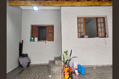 Casa à venda com 134m², 3 quartos e 2 vagasGaragem