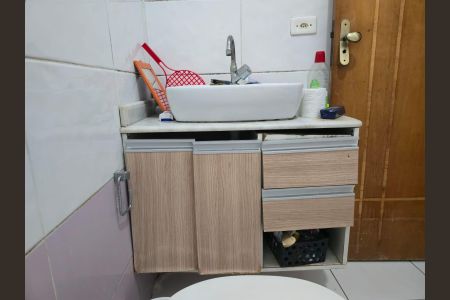 Casa à venda com 134m², 3 quartos e 2 vagasBanheiro Social 01