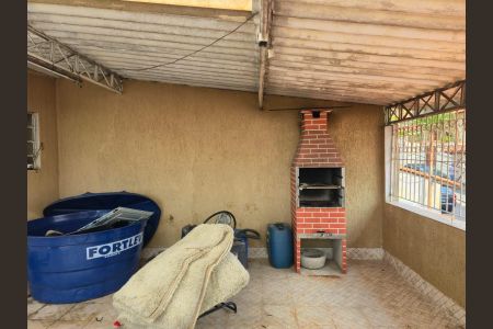 Casa à venda com 134m², 3 quartos e 2 vagasArea de Serviço e Churrasqueira 