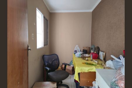 Casa à venda com 134m², 3 quartos e 2 vagasEscritório