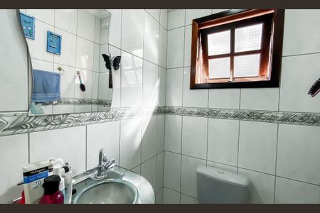 Casa à venda com 4 quartos, 196m² em Vila Nhocuné, São Paulo