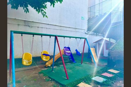 Apartamento para alugar com 55m², 2 quartos e 1 vaga Apartamento para alugar com 55m², 2 quartos e 1 vagaÁrea comum - Playground