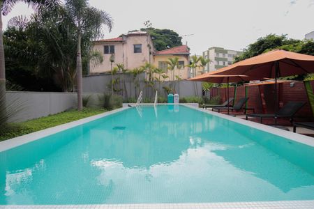 Studio à venda com 56m², 2 quartos e 1 vagaPiscina