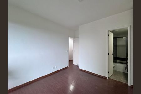 Apartamento para alugar com 101m², 3 quartos e 2 vagas Apartamento para alugar com 101m², 3 quartos e 2 vagasSuíte