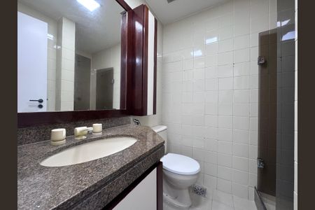 Apartamento para alugar com 101m², 3 quartos e 2 vagas Apartamento para alugar com 101m², 3 quartos e 2 vagasBanheiro Social