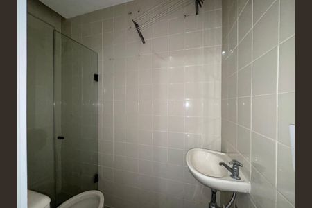 Apartamento para alugar com 101m², 3 quartos e 2 vagas Apartamento para alugar com 101m², 3 quartos e 2 vagasCozinha e Área de Serviço - Banheiro
