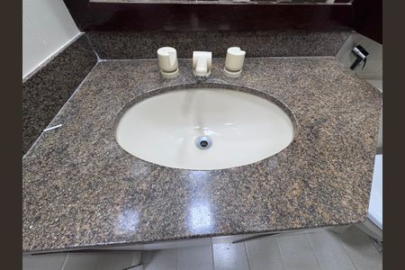 Apartamento para alugar com 101m², 3 quartos e 2 vagas Apartamento para alugar com 101m², 3 quartos e 2 vagasBanheiro Social