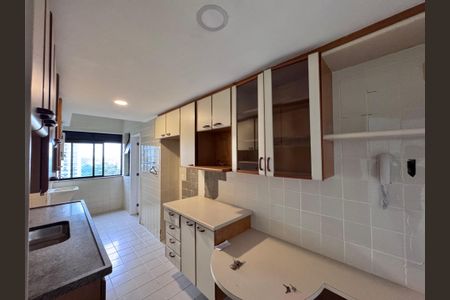 Apartamento para alugar com 101m², 3 quartos e 2 vagas Apartamento para alugar com 101m², 3 quartos e 2 vagasCozinha e Área de Serviço