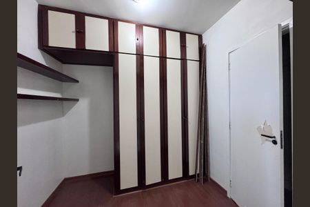 Apartamento para alugar com 101m², 3 quartos e 2 vagas Apartamento para alugar com 101m², 3 quartos e 2 vagasCozinha e Área de Serviço - Quarto