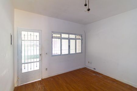 Sala de casa para alugar com 2 quartos, 68m² em Vila Tolstoi, São Paulo