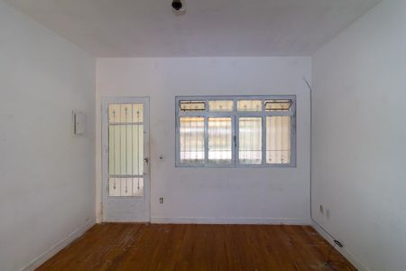 Sala de casa para alugar com 2 quartos, 68m² em Vila Tolstoi, São Paulo