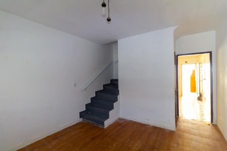 Casa à venda com 68m², 2 quartos e sem vagaSala