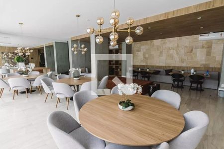 Apartamento à venda com 69m², 2 quartos e 1 vagaÁrea comum 