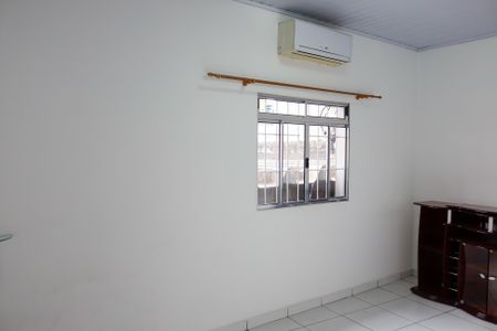 sala de casa para alugar com 2 quartos, 115m² em Vila Yolanda, Osasco