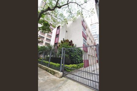 Apartamento para alugar com 52m², 2 quartos e sem vaga Apartamento para alugar com 52m², 2 quartos e sem vagaFachada