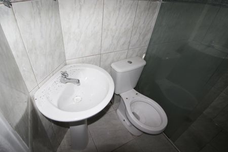 Apartamento para alugar com 52m², 2 quartos e sem vaga Apartamento para alugar com 52m², 2 quartos e sem vagaBanheiro