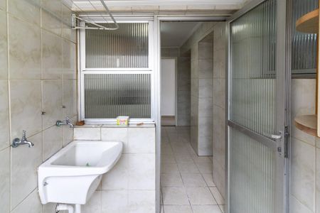 Apartamento para alugar com 62m², 3 quartos e 1 vagaÁrea de Serviço