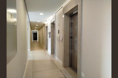 Apartamento à venda com 25m², 1 quarto e sem vagaHall