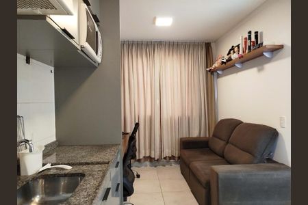 Sala com cozinha  de apartamento à venda com 1 quarto, 25m² em Tatuapé, São Paulo