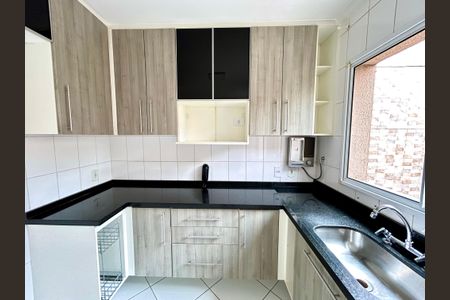 Casa de condomínio para alugar com 70m², 2 quartos e 1 vagaCozinha