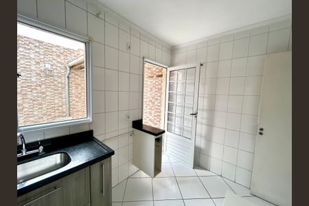 Casa de condomínio para alugar com 70m², 2 quartos e 1 vagaCozinha