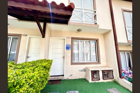 Casa de condomínio para alugar com 70m², 2 quartos e 1 vagaPlaca instalada na fachada do imóvel 