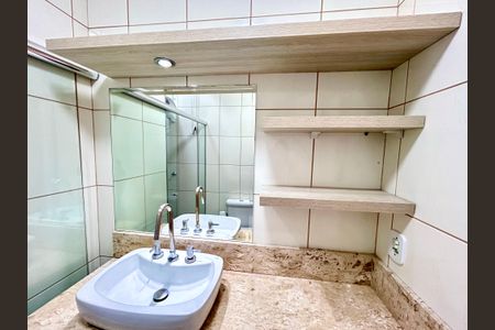 Casa de condomínio para alugar com 70m², 2 quartos e 1 vagaBanheiro 1