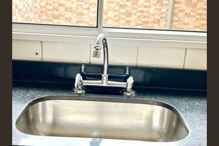 Casa de condomínio para alugar com 70m², 2 quartos e 1 vagaCozinha