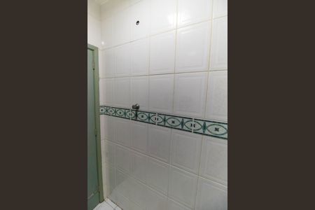 Banheiro de kitnet/studio para alugar com 1 quarto, 48m² em Centro, Niterói