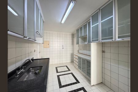 Apartamento para alugar com 130m², 3 quartos e 1 vaga Apartamento para alugar com 130m², 3 quartos e 1 vagaCozinha