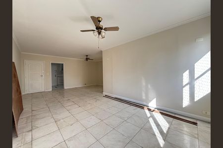 Apartamento para alugar com 130m², 3 quartos e 1 vaga Apartamento para alugar com 130m², 3 quartos e 1 vagaSala